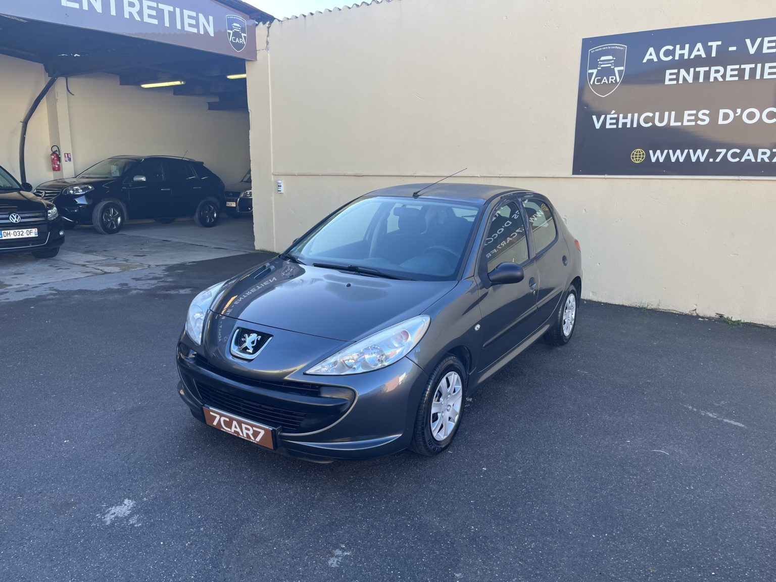 PEUGEOT 206+ .2011.