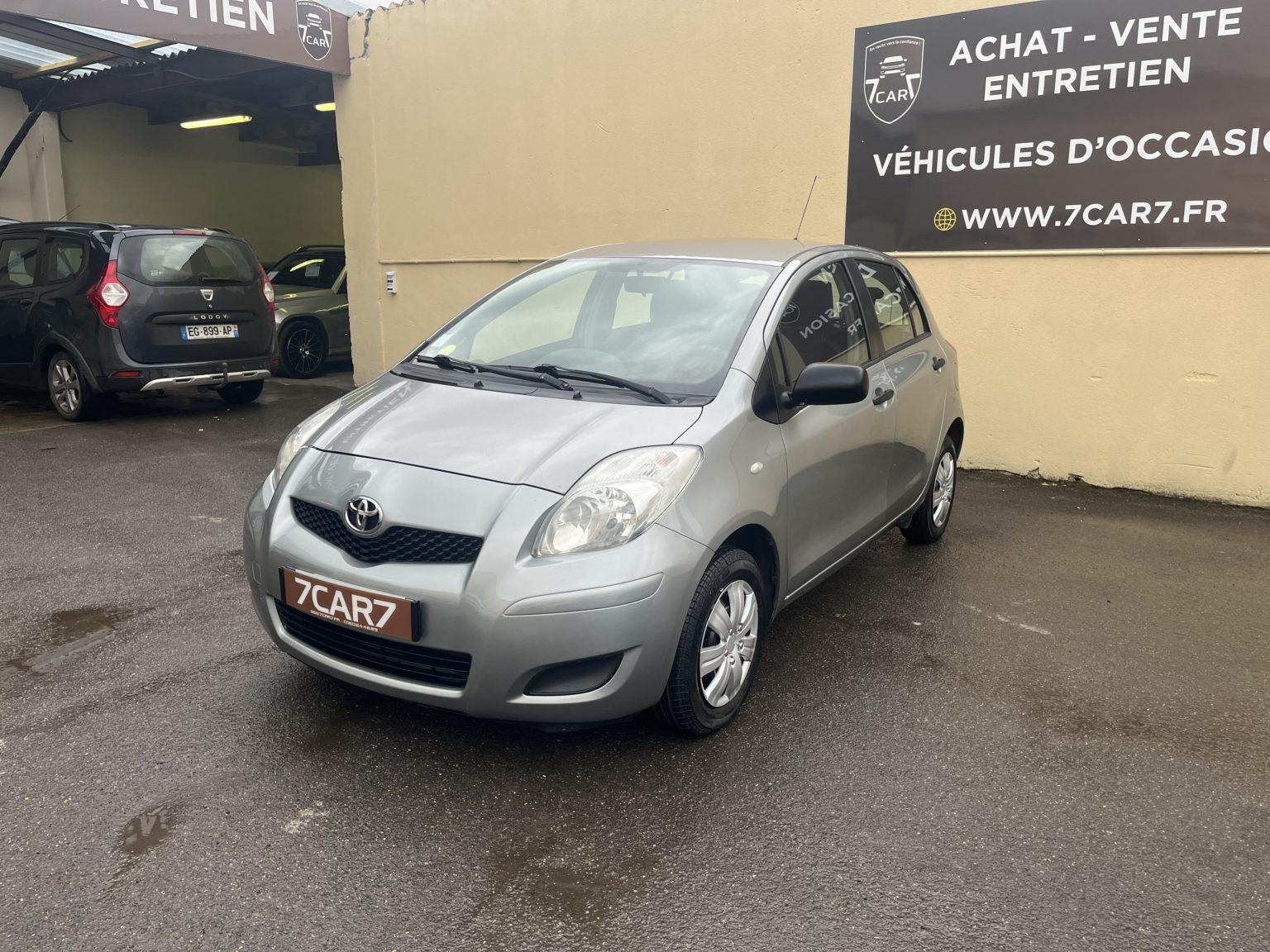 TOYOTA YARIS UP .2009.